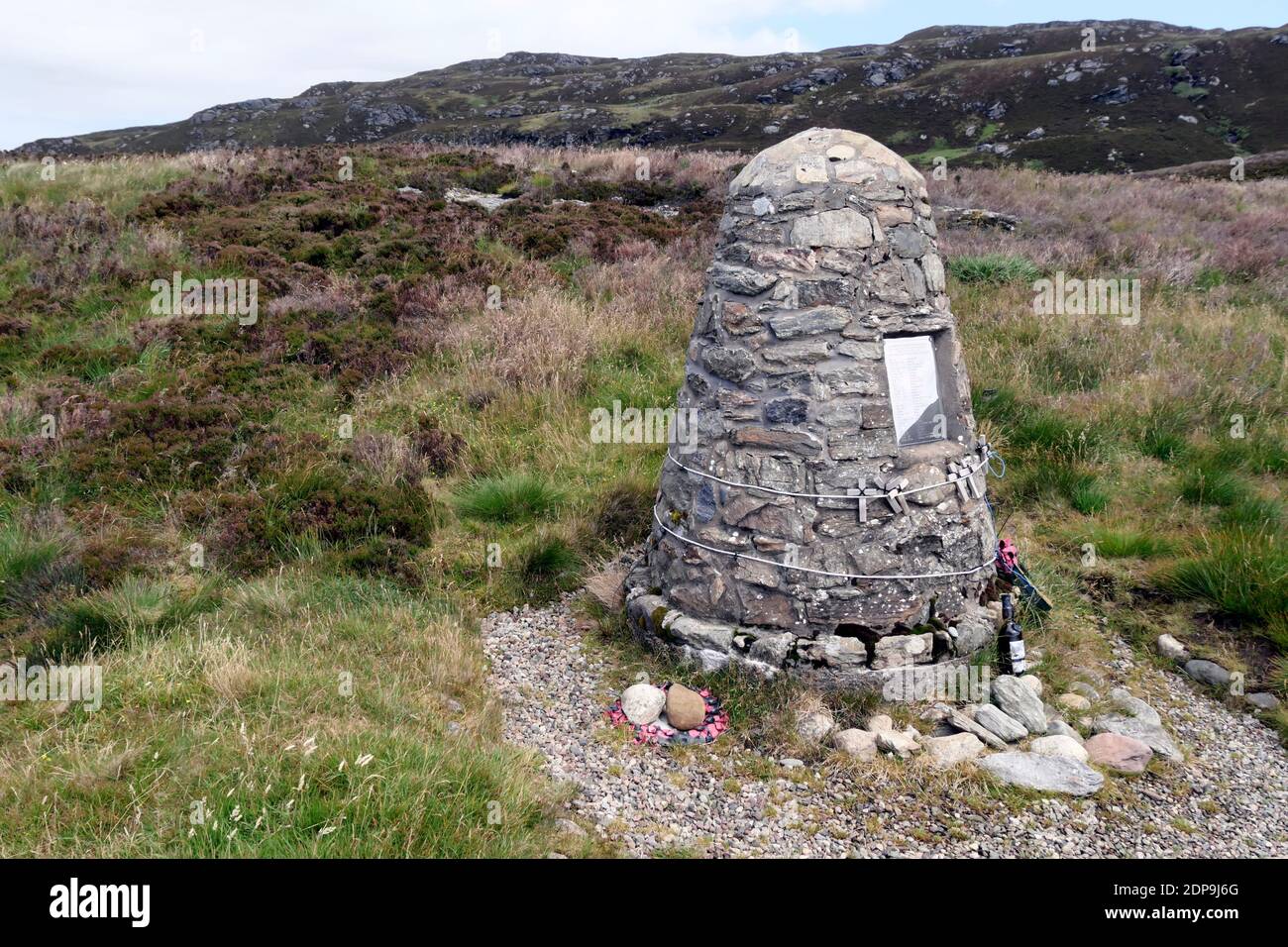 Eine einfache Gedenkstätte für die 29 Toten des RAF Chinook Helicopter ZD576 Crash von 1994, in der Nähe des Mull of Kintyre Leuchtturms, Argyll, Schottland Stockfoto