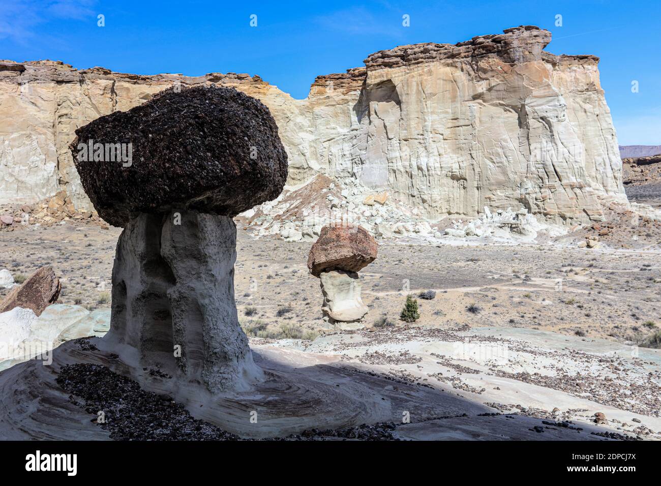 Eine 8 Meilen Wanderung in und aus dem Wahweap Wunderland der Hoodoos. Stockfoto