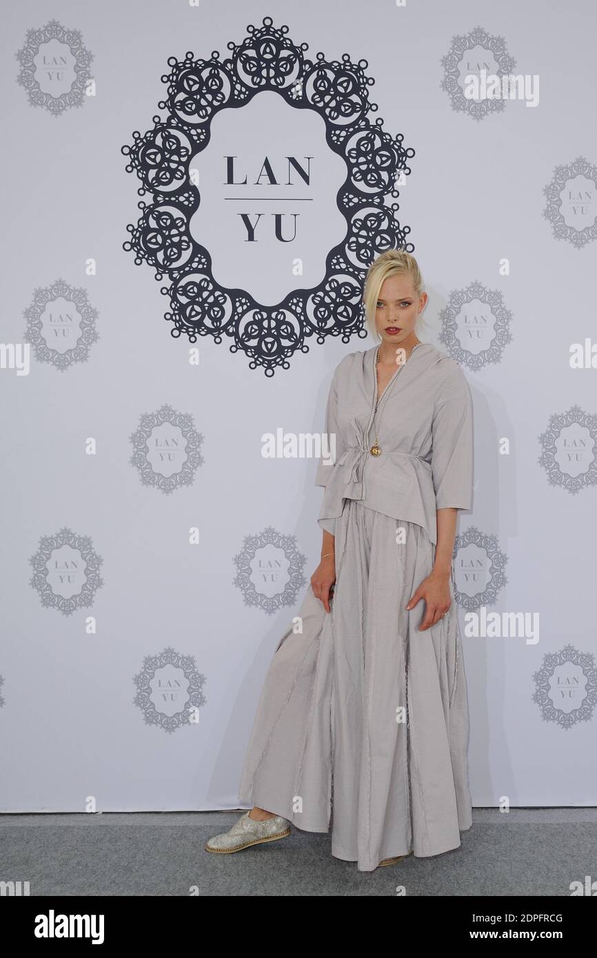 Tatiana Dyagileva bei der LAN Yu Haute-Couture Herbst/Winter 2015/2016 Kollektion Show im Peninsula Hotel in Paris, Frankreich, am 9. Juli 2015. Foto von Aurore Marechal/ABACAPRESS.COM Stockfoto