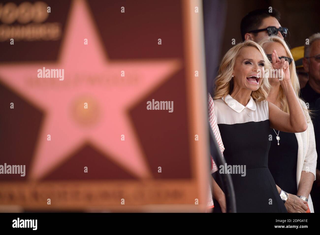 Kristin Chenoweth wird am 24. Juli 2015 auf dem Hollywood Walk of Fame in Los Angeles, Kalifornien, mit einem Stern geehrt. Foto von Lionel Hahn/ABACAPRESS.COM Stockfoto