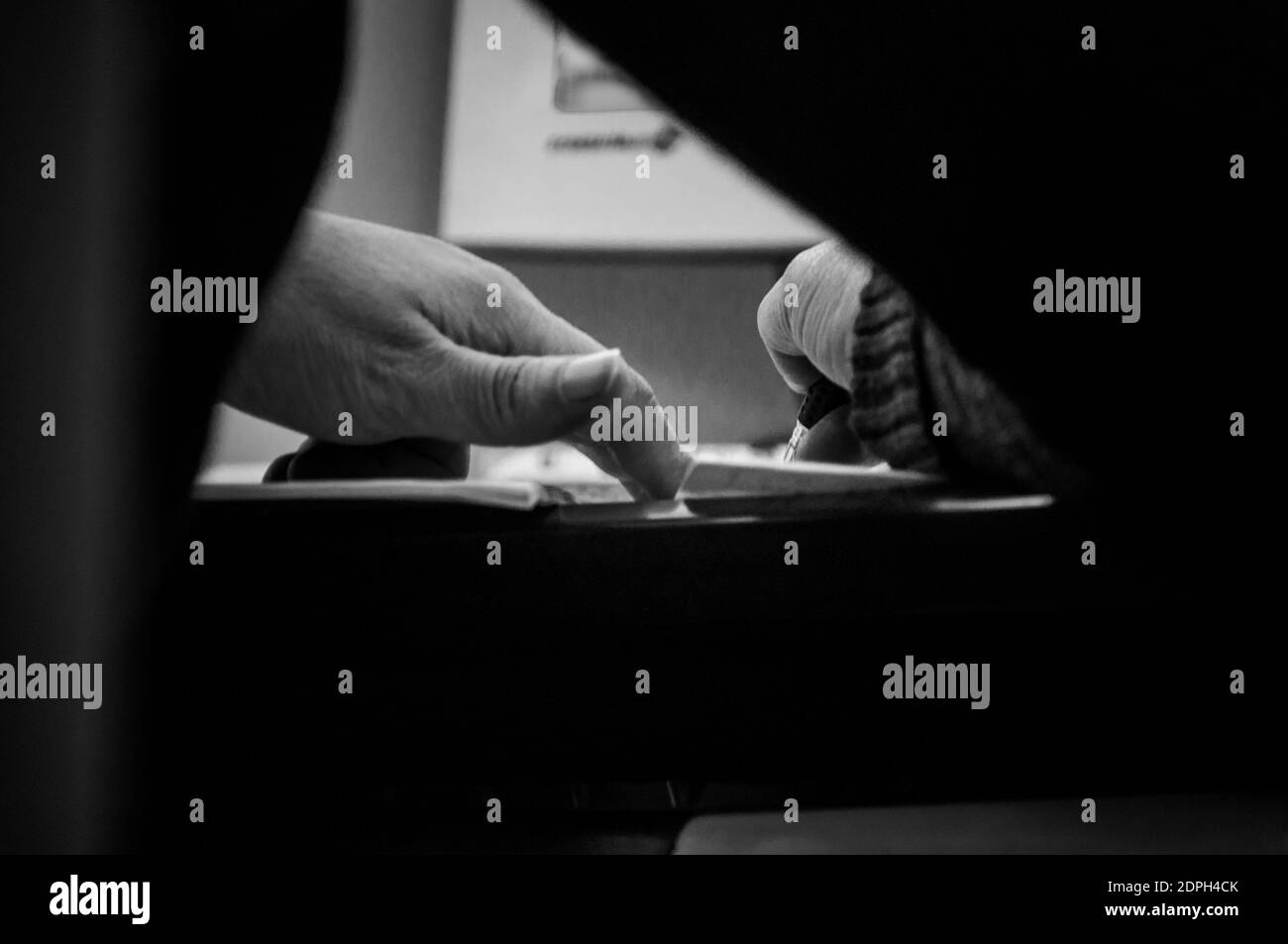 Selektive Farbfotografie Schwarzweiss Stockfotos Und Bilder Alamy