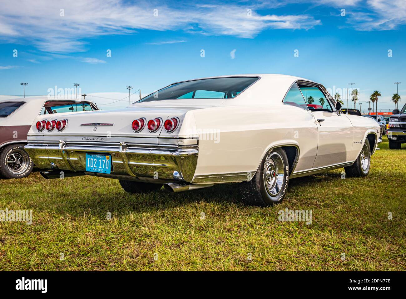 wallpapers Impala 65 https www alamy de daytona beach fl 27 november 2020 1965 chevrolet impala hardtop coup auf einer lokalen auto show image392617218 html
