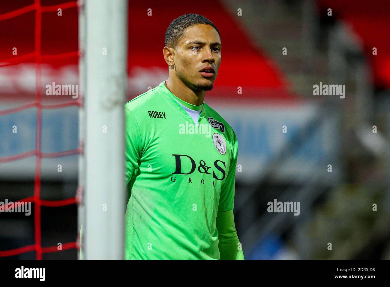 ROTTERDAM, NIEDERLANDE - DEZEMBER 19: Maduka Okoye von Sparta Rotterdam während des niederländischen Eredivisie-Spiels zwischen Sparta Rotterdam und FC Groningen Stockfoto