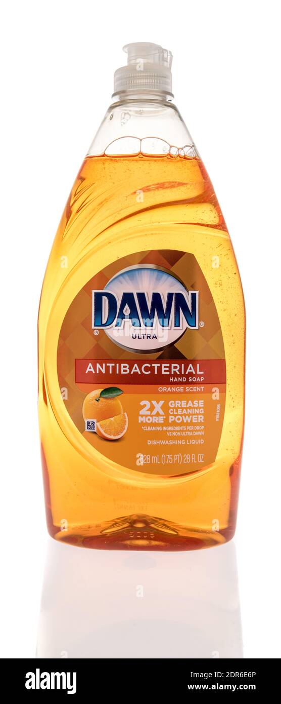 Winneconne, WI -13 Dezember 2020: Eine Flasche Dawn ultra antibakterielle Handseife Fett auf einem isolierten Hintergrund. Stockfoto