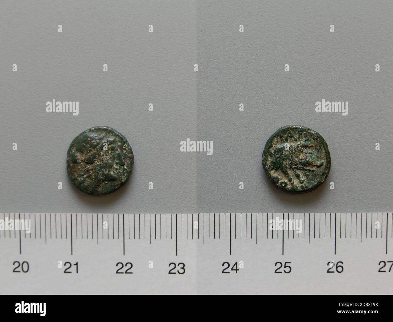 Münzstätte: Paestum, Sextans aus Paestum, 218–201 v. Chr., Bronze, 2.14 g, 1:00, 14 mm, hergestellt in Paestum, Lucania, Griechisch, 3. Jahrhundert v. Chr., Numismatik Stockfoto