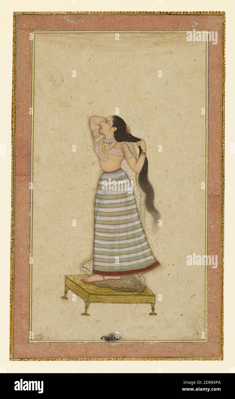 Lady Preparing for a Bath, 18. Jahrhundert, opakes Aquarell und Gold auf Papier, 5 9/16 × 3 1/16 Zoll (14.2 × 7.8 cm), während sie idealisierten Schönheiten eher als tatsächliche Frauen, Szenen zeigen Frauen für ein Bad vorbereiten, Baden, oder Dressing nach einem Bad spielte eine wichtige und evokative Rolle in der Malerei Traditionen der beiden Rajput und Moghul Gerichte, Indien, Indianer, Moghul-Dynastie (1526–1857), Gemälde Stockfoto