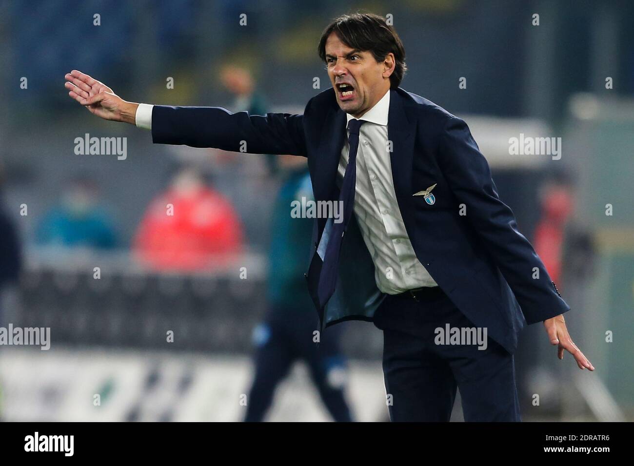 Lazio italienischen Trainer Simone Inzaghi gesticulieren während der Serie A Fußballspiel SS Lazio gegen SSC Neapel Stockfoto