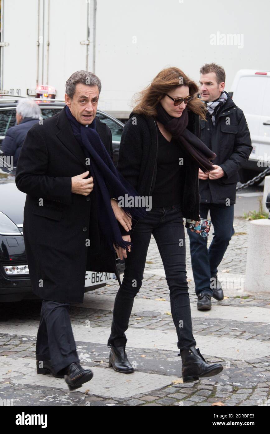 NICOLAS SARKOZY ET CARLA BRUNI-SARKOZY - HOMMAGE AN LUC BONDY AU CIMETIERE DU PERE LACHAISE, PARIS, FRANKREICH FOTO VON NASSER BERZANE/ABACAPRESS.COM Stockfoto