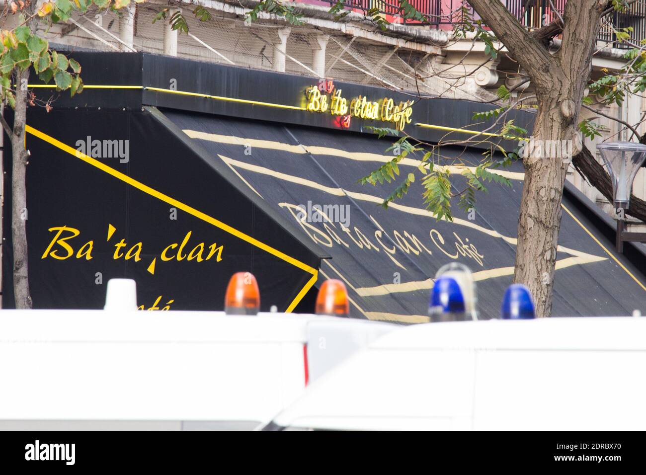 LE BATACLAN - PARIS AU LENDEMAIN DES ATTENTATS DU 13/11/2015 Foto von Nasser Berzane/ABACAPRESS.COM Stockfoto