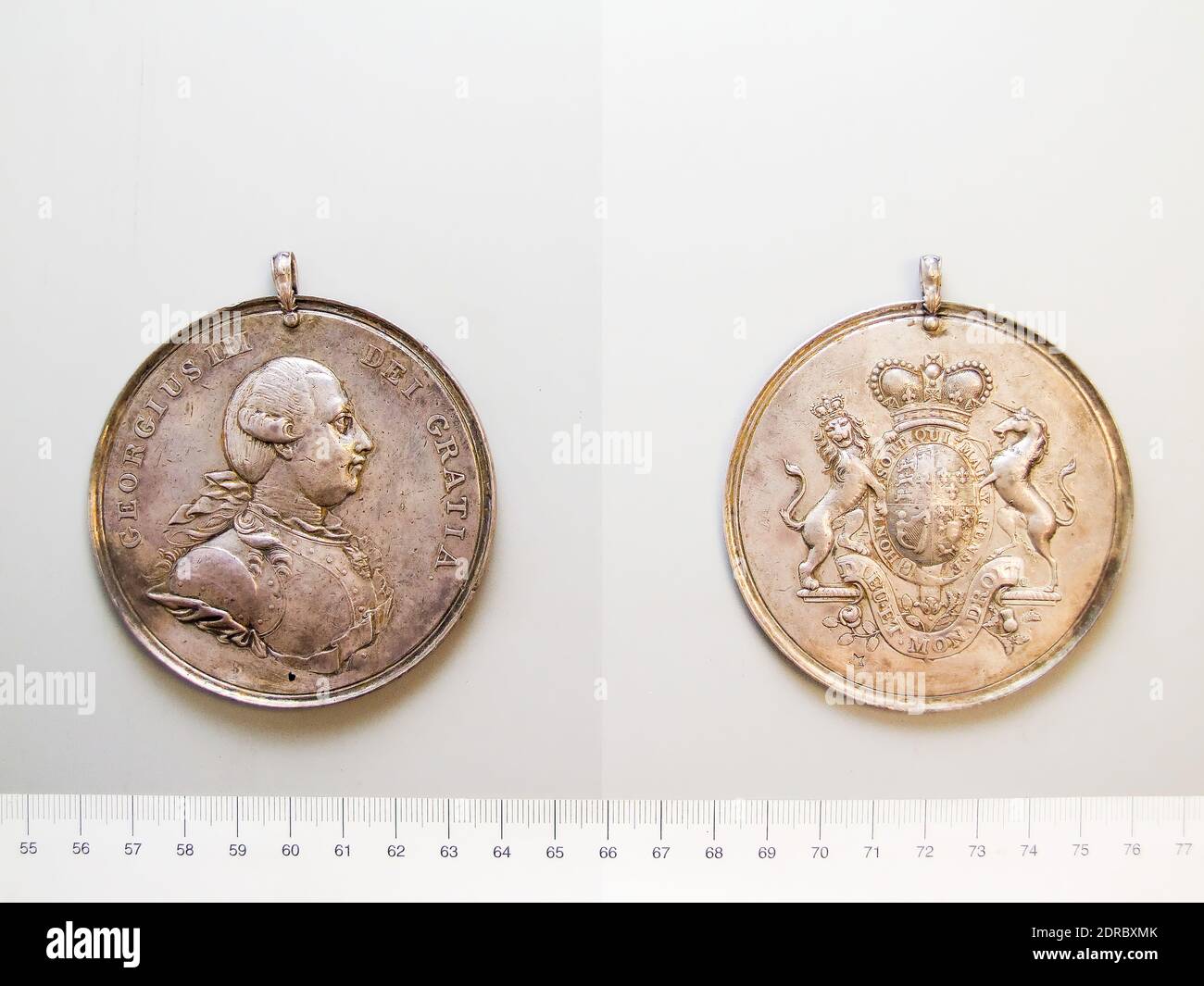 Herrscher: George III., König von Großbritannien, Brite, 1738–1820, Reg. 1760–1820, Medaille von George III, Silber, 94.41 g, 12:00, 77 mm, Made in England, Britisch, 18.–19. Jahrhundert, Numismatik Stockfoto