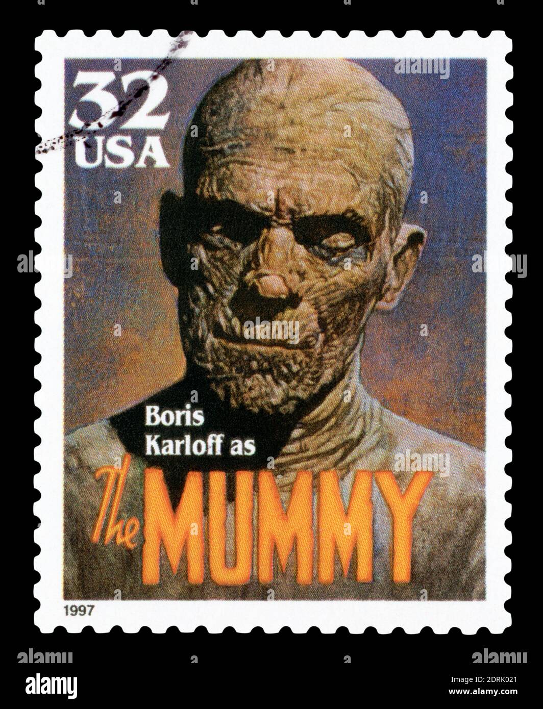 VEREINIGTE STAATEN von AMERIKA - UM 1997: Eine in den USA gedruckte Briefmarke zeigt das Porträt von William Henry Pratt Boris Karloff als Mumie, um 1997. Stockfoto