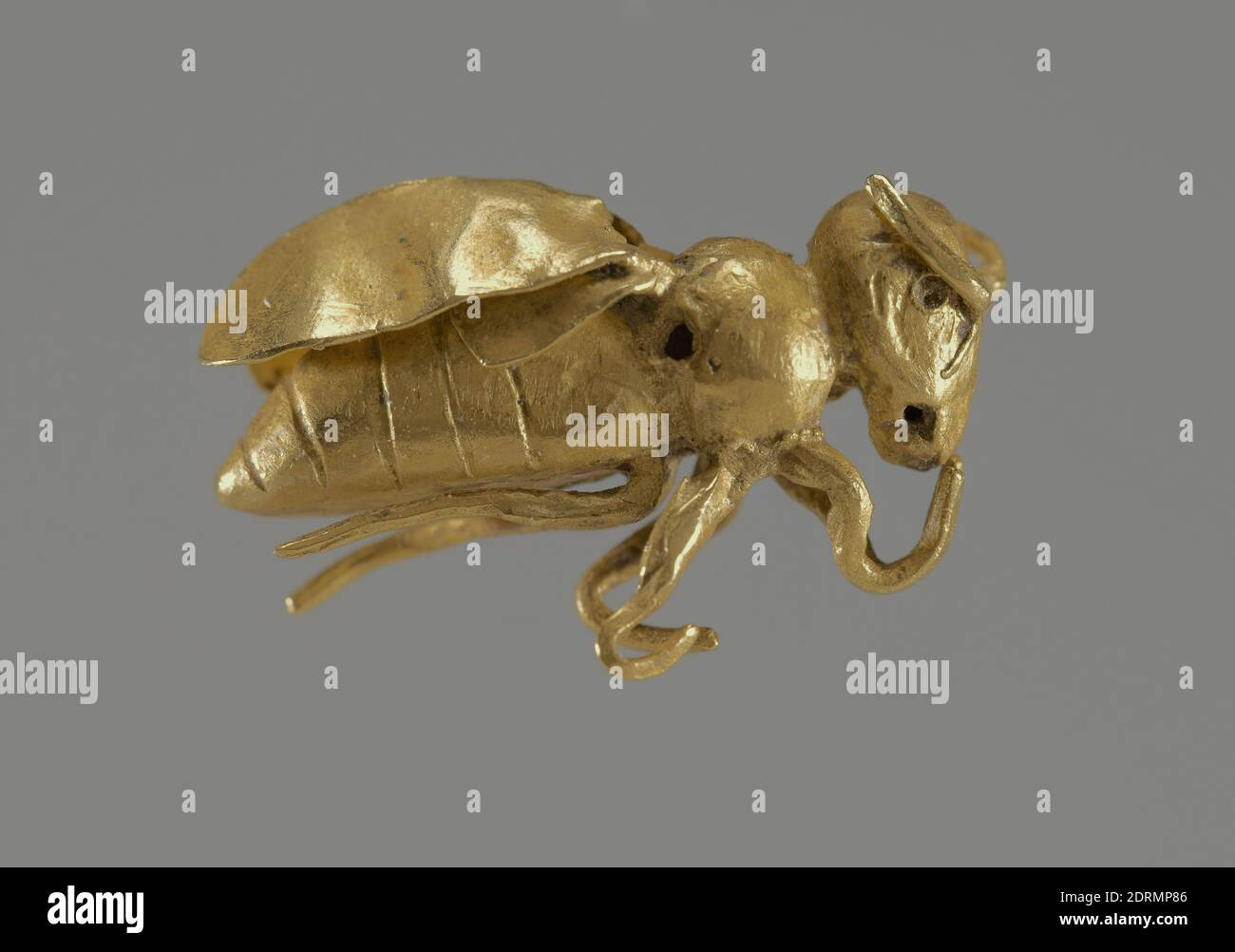 Biene, ca. 3.–2. Jahrhundert v. Chr., Gold, 1.5 cm (9/16 Zoll), zu sehen, Griechisch, Hellenistisch, Hellenistisch, Schmuck Stockfoto