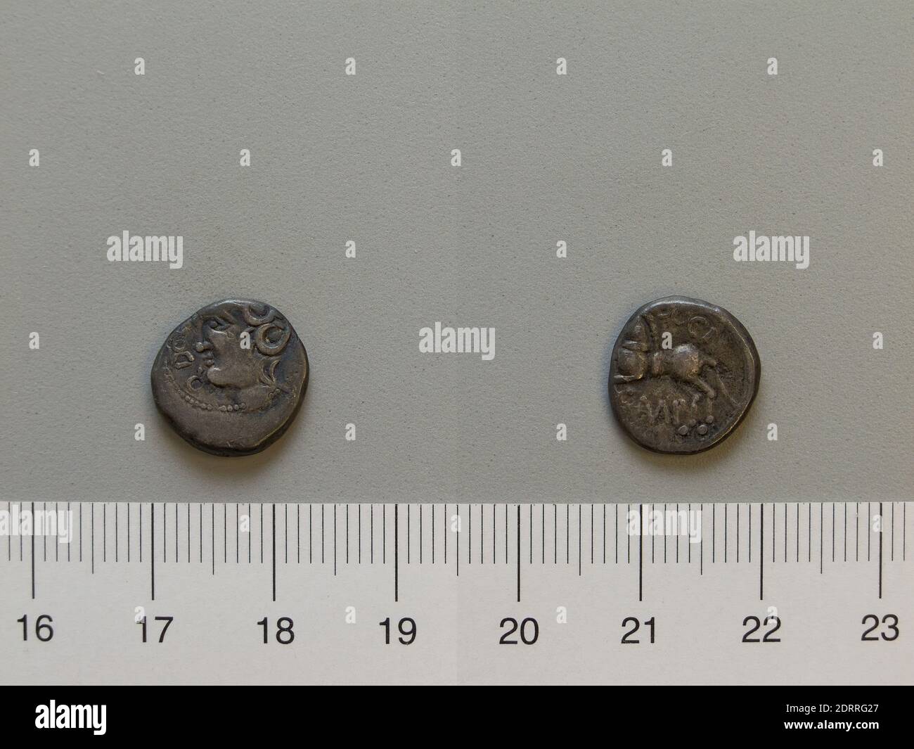 Quinarius aus Gallien, 100–58 v. Chr., Silber, 1.94 g, 3:00, 13.20 mm, hergestellt in Gallien, keltisch, 1. Jahrhundert v. Chr., Numismatik Stockfoto