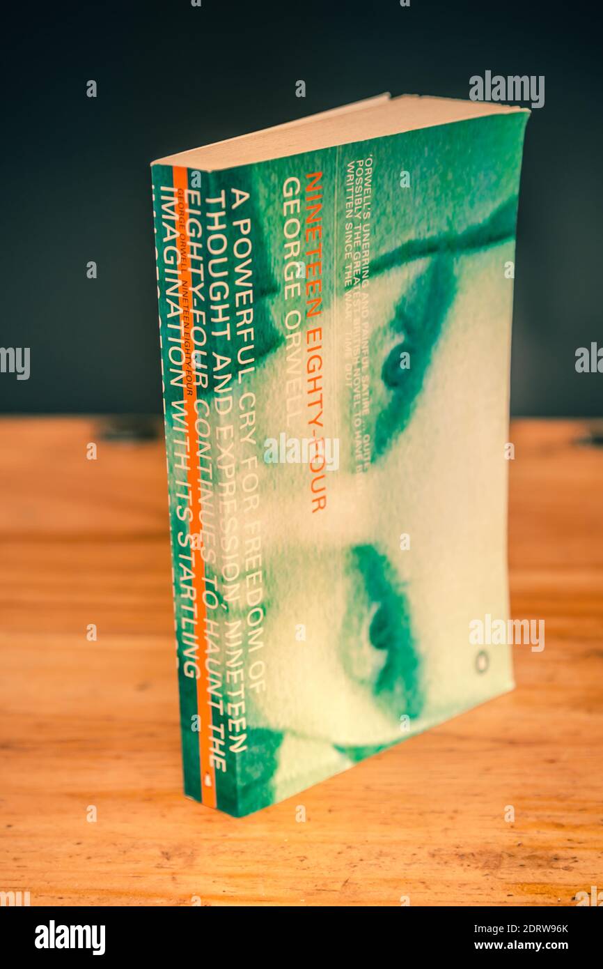 George Orwells Nineteen Eighty-Four (1984), Taschenbuch, Penguin Books Ausgabe 1989 Stockfoto