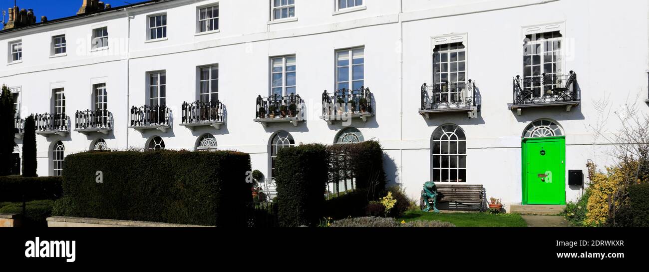 Ansicht der Häuser in Rutland Terrasse, EINE Reihe von Regency-Stil Häuser gebaut in 1831, Stamford Stadt; Lincolnshire; England; Großbritannien Stockfoto