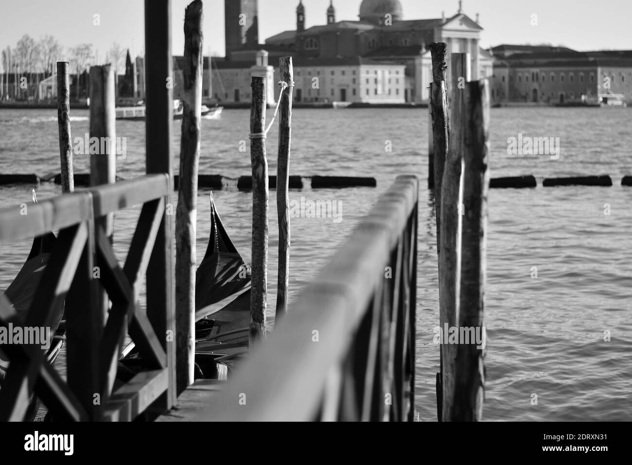 Blick auf die Lagune von Venedig vom Markusplatz aus Stockfoto