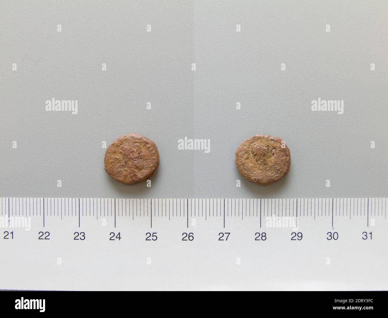 Herrscher: Gordian III, Kaiser von Rom, 225–244, regiert 238–44, Herrscher: Abgar X, König von Edessa, regiert 242–44 n. Chr., Münzstätte: Edessa, Mesopotamien, 1 Semis von Gordian III, Kaiser von Rom; Abgar X, König von Edessa von Edessa, Mesopotamien, 240–42, Kupfer, 2.55 g, 12:00, 15.2 mm, Made in Edessa, römische Numismatik Stockfoto