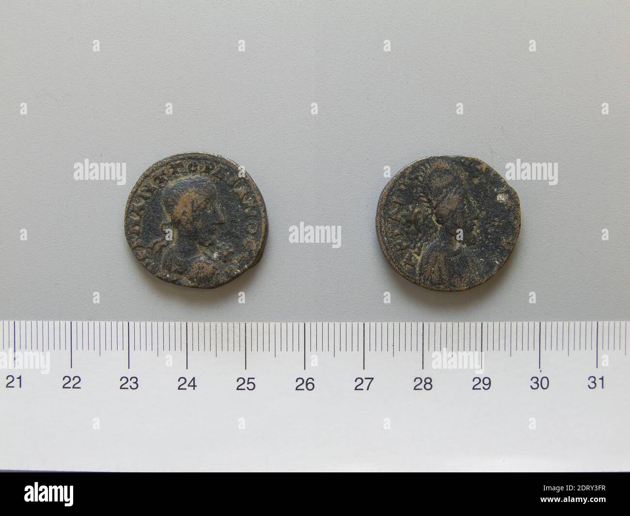 Herrscher: Gordian III., Kaiser von Rom, 225–244, regiert 238–44, Herrscher: Abgar X, König von Edessa, regiert 242–44 n. Chr., Münzstätte: Edessa, Mesopotamien, 1 ab Gordian III., Kaiser von Rom; Abgar X, König von Edessa, Mesopotamien, 240–42, Kupfer, 8.97 g, 5:00, 24.6 mm, Made in Edessa, Numismatik, römisch Stockfoto