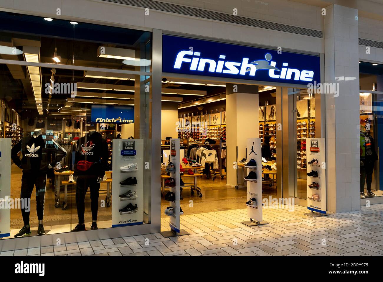 Ein Finish Line Store im Einkaufszentrum Stockfoto