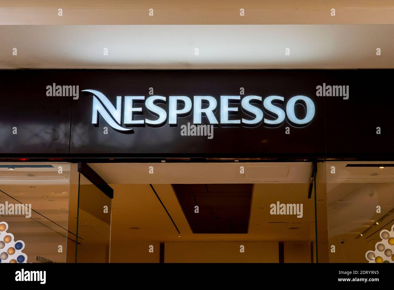 Nespresso-Geschäft Schild in Tysons Corner, Virginia, USA Stockfoto