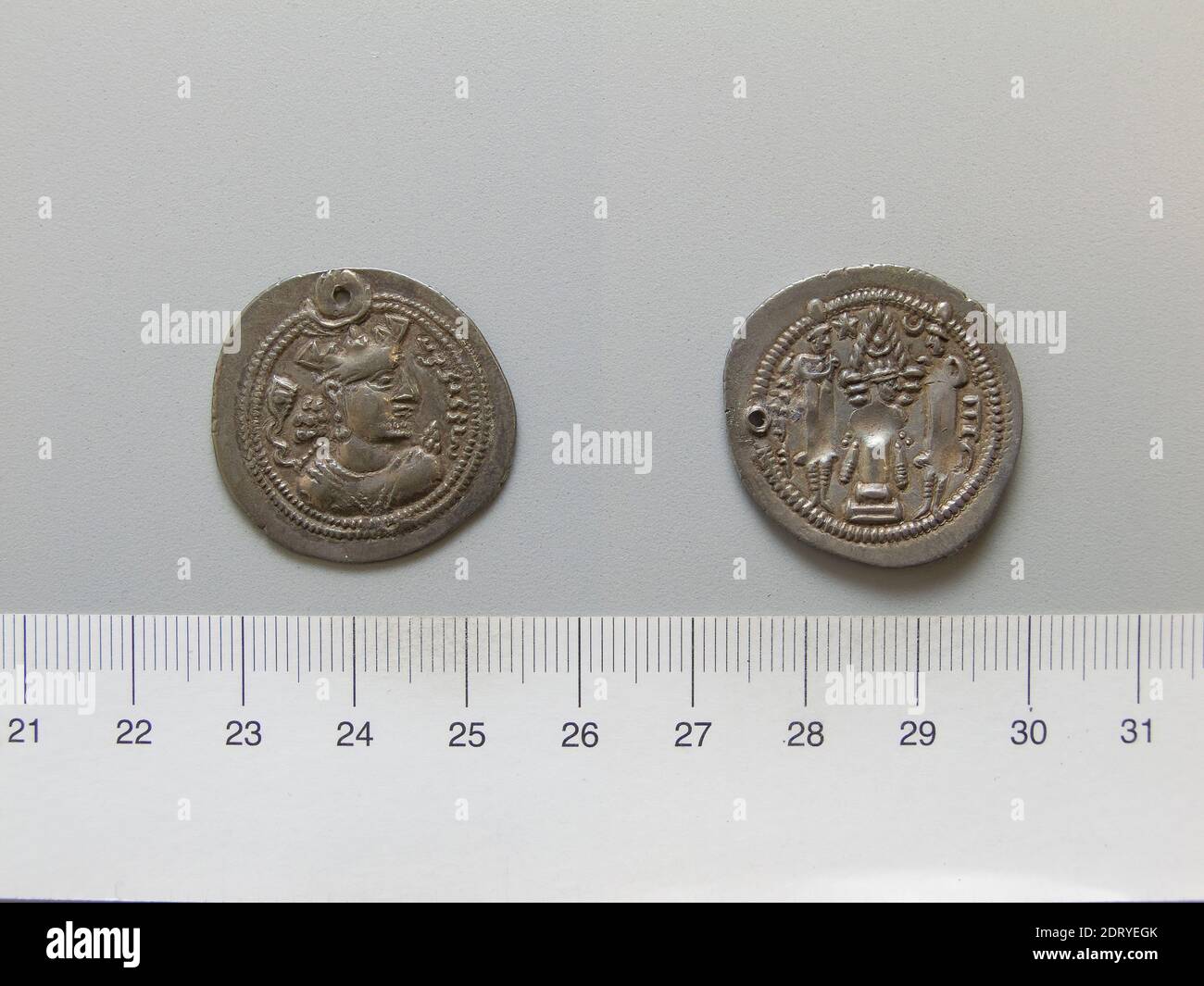 Herrscher: Firoz iMINT: Persien, 1 Drachme von Firoz I. aus Persien, 459–86, Silber, 4.13 g, 3:00, 27.7 mm, Made in Persien, Persisch, 5. Jahrhundert, Numismatik Stockfoto
