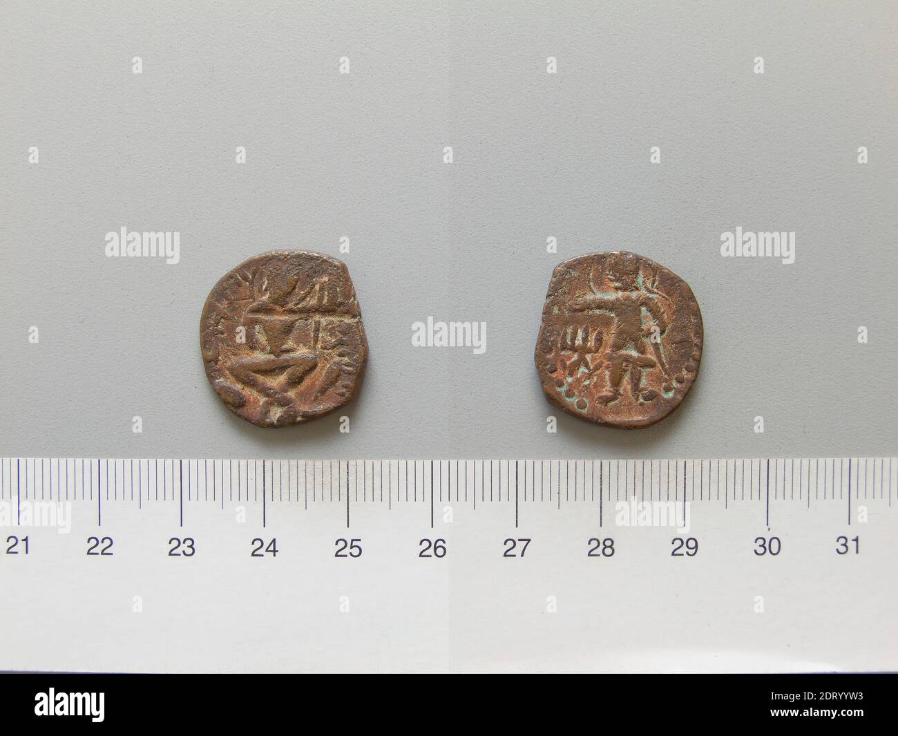 Herrscher: Huvishka, Kaiser des Kushan-Reiches, regierte 150–180, Münzstätte: Baktrien, Münze von Huvishka, König von Baktrien aus Baktrien, ca. 106–38 n. Chr., Kupfer, 5.95 g, 12:00, 21.8 mm, hergestellt in Baktrien, griechisch, 2. Jahrhundert n. Chr., Numismatik Stockfoto