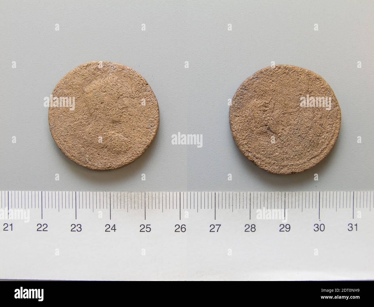 Herrscher: Gordian III, Kaiser von Rom, 225–244, regiert 238–44, Herrscher: Abgar X, König von Edessa, regiert 242–44 n. Chr., Münzstätte: Edessa, Mesopotamien, Münze von Gordian III, Kaiser von Rom; Abgar X, König von Edessa von Edessa, 238–44 n. Chr., Kupfer, 20.91 g, 11:00, 32 mm, ausgegraben in Dura-Europos, römische Numismatik, Edipotamia, 3. Jahrhundert Stockfoto