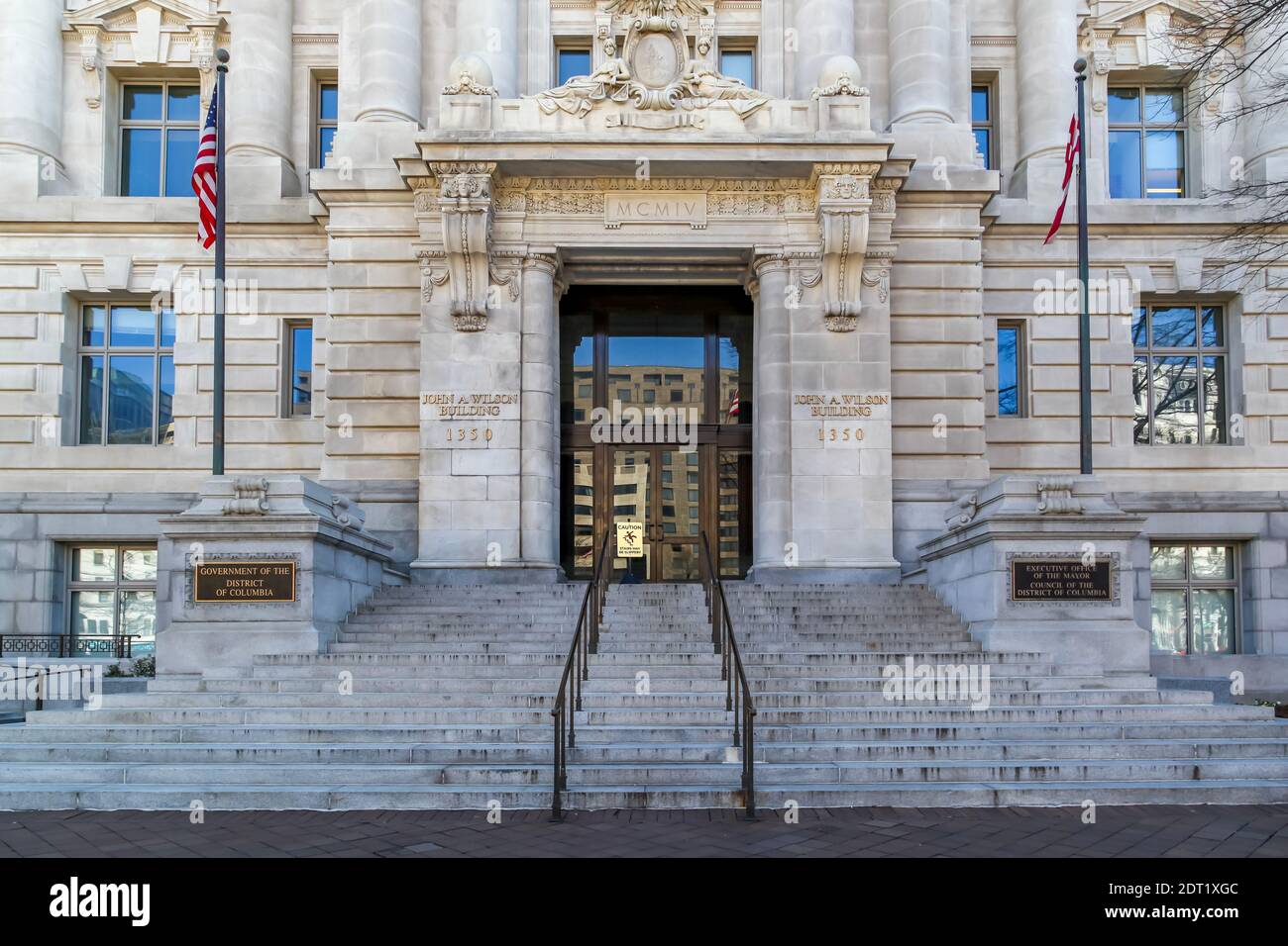 Der Eingang zum John A. Wilson Building in Washington D.C., USA Stockfoto