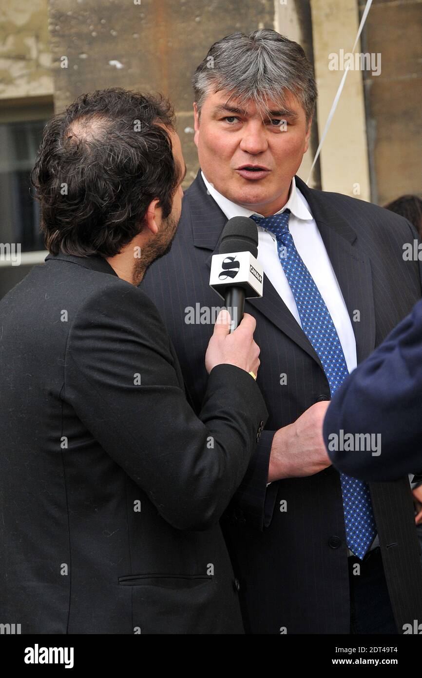 David Douillet bei der Eröffnung der 25. Stücke Jaunes Charity im Hopital Necker in Paris, Frankreich, 8. Januar 2014. Foto von Thierry Plessis/ABACAPRESS.COM Stockfoto