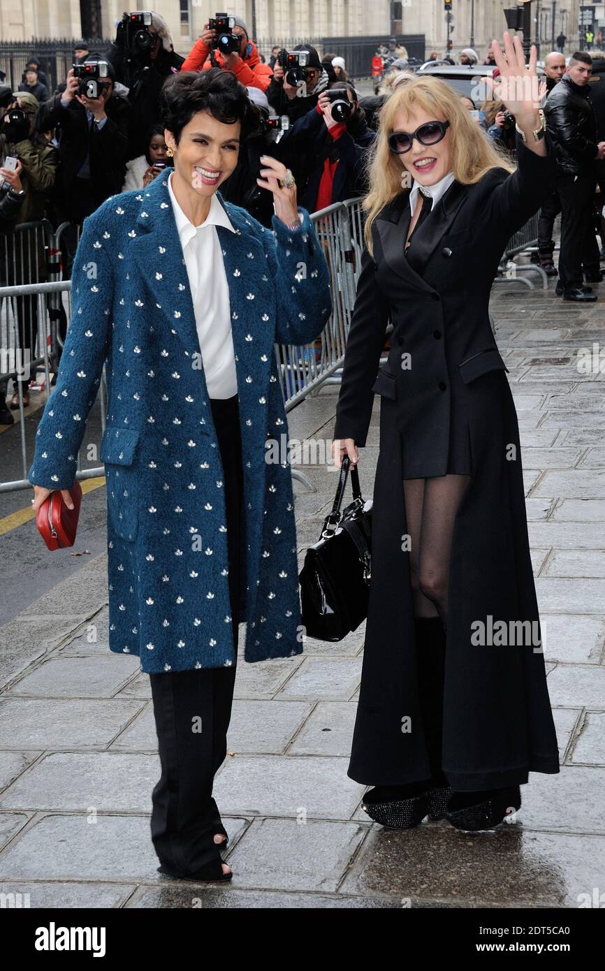 Farida Khelfa und Arielle Dombasle kommen bei Jean-Paul Gaultiers Frühjahr-Sommer 2014 Haute-Couture-Ausstellung, die am 22. Januar 2014 in Paris, Frankreich, stattfand. Foto von Aurore Marechal/ABACAPRESS.COM Stockfoto