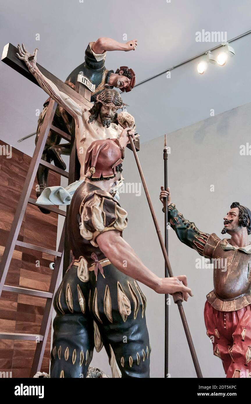 Bilder der Skulpturengruppe 'der Abstieg', sieben polychrome Holzfiguren aus dem 17. Jahrhundert vom Bildhauer Gregorio Fernandez, Valladolid. Stockfoto