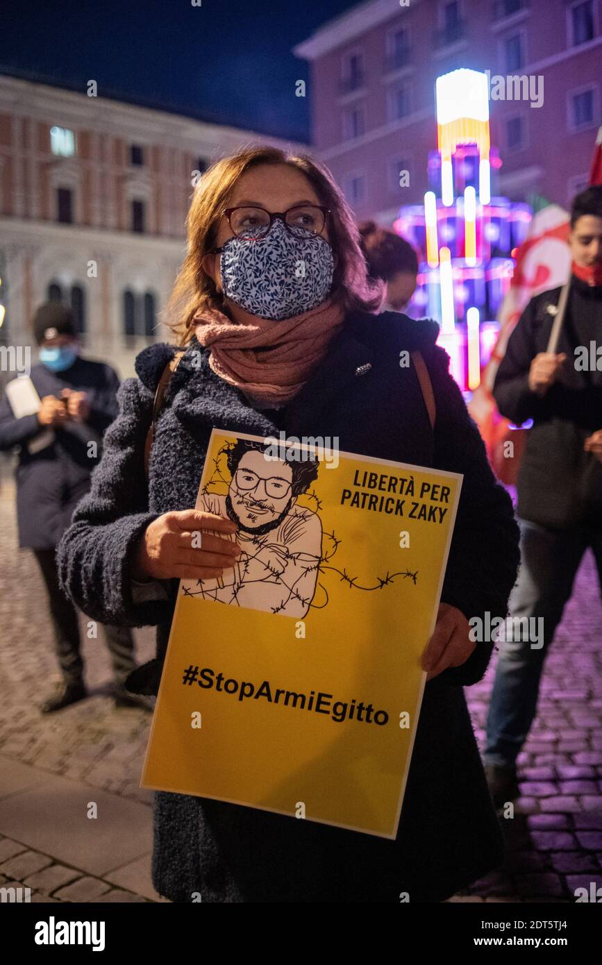Rom, Italien. Dezember 2020. Heute haben die drei italienischen Hauptgewerkschaften: CGIL, CISL, UIL (Roms Zweigstellen), unterstützt von einer Delegation von Studenten, eine Demo abgehalten, um die Ita Gov zu rufen, um den Waffenverkauf an al sisi ägyptischen Regime zu stoppen. Darüber hinaus forderten Demonstranten und Bürger die Gov nachdrücklich für Wahrheit und Gerechtigkeit für Giulio Regeni und die sofortige Freilassung des ägyptischen Studenten der Universität von Bologna, Patrick Zaki. Kredit: LSF Foto/Alamy Live Nachrichten Stockfoto