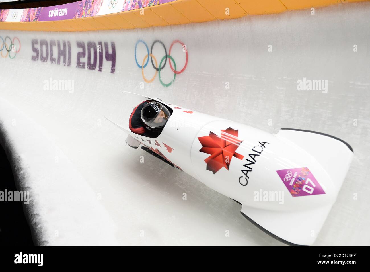 Lyndon Rush und Lascelles Brown aus Kanada treten bei den Olympischen Spielen 2014 in Sotschi, Krasnaya Polyana, Russland, am 16. Februar 2014 im Sliding Center Sanki beim Zweimann-Rennen Heat 2 Bobsleigh an. Foto von Zabulon-Gouhier/ABACAPRESS.COM Stockfoto