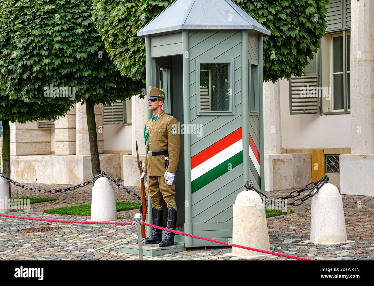 Burgwächter vor dem ungarischen Präsidentenpalast Sandor Stockfoto