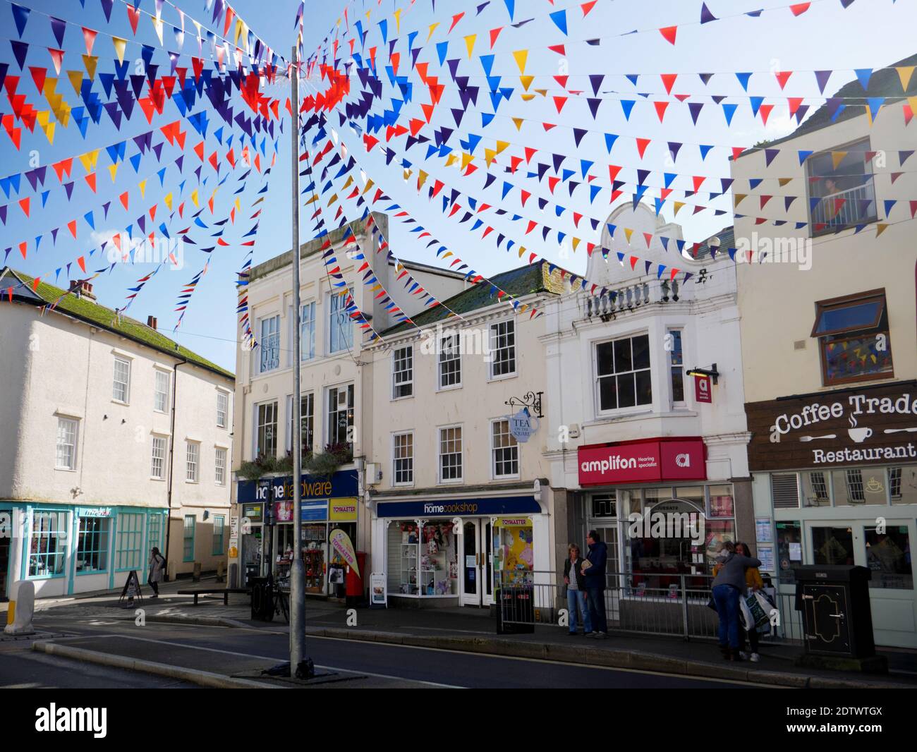 Geschäfte in Victoria Square, Truro, Cornwall. Stockfoto