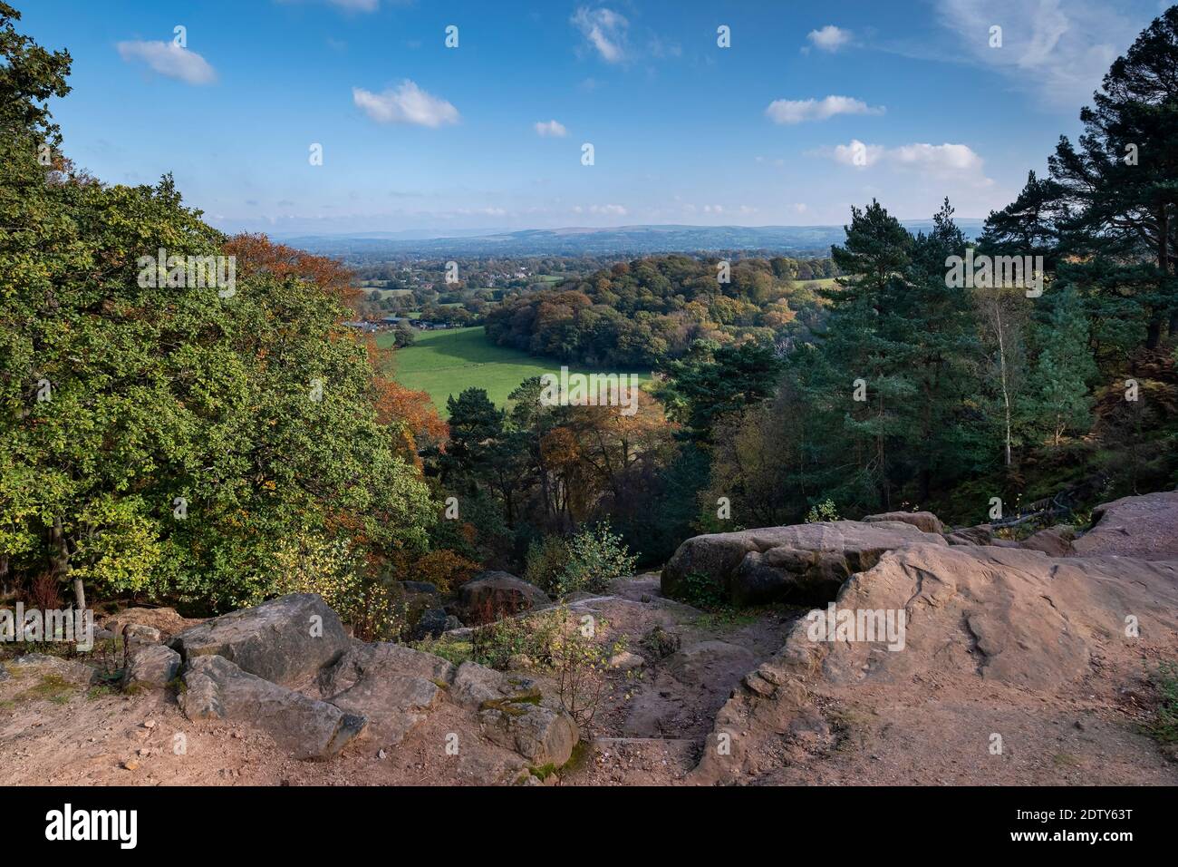 Blick vom Sturmpunkt im Herbst, Alderley Edge, Cheshire, England, Großbritannien Stockfoto