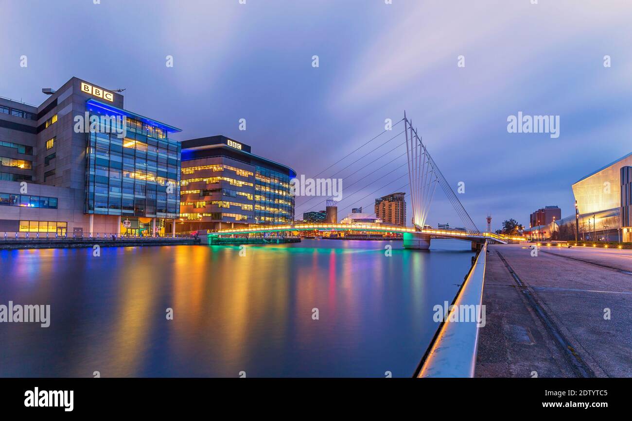 MediaCityUK ist ein kürzlich erschlossenes Gebiet im Westen von Manchester am Ufer des Manchester Ship Canal in Salford und Trafford, Greater Manchester. Stockfoto