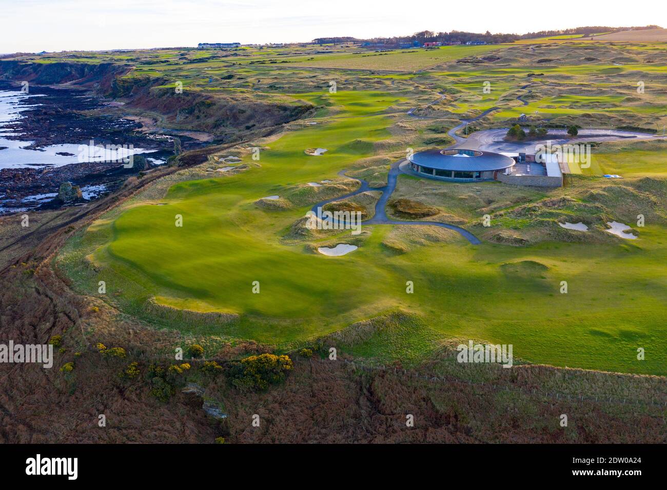 Luftaufnahme der Castle Course Golf Links außerhalb von St Andrews in Fife, Schottland, Großbritannien Stockfoto