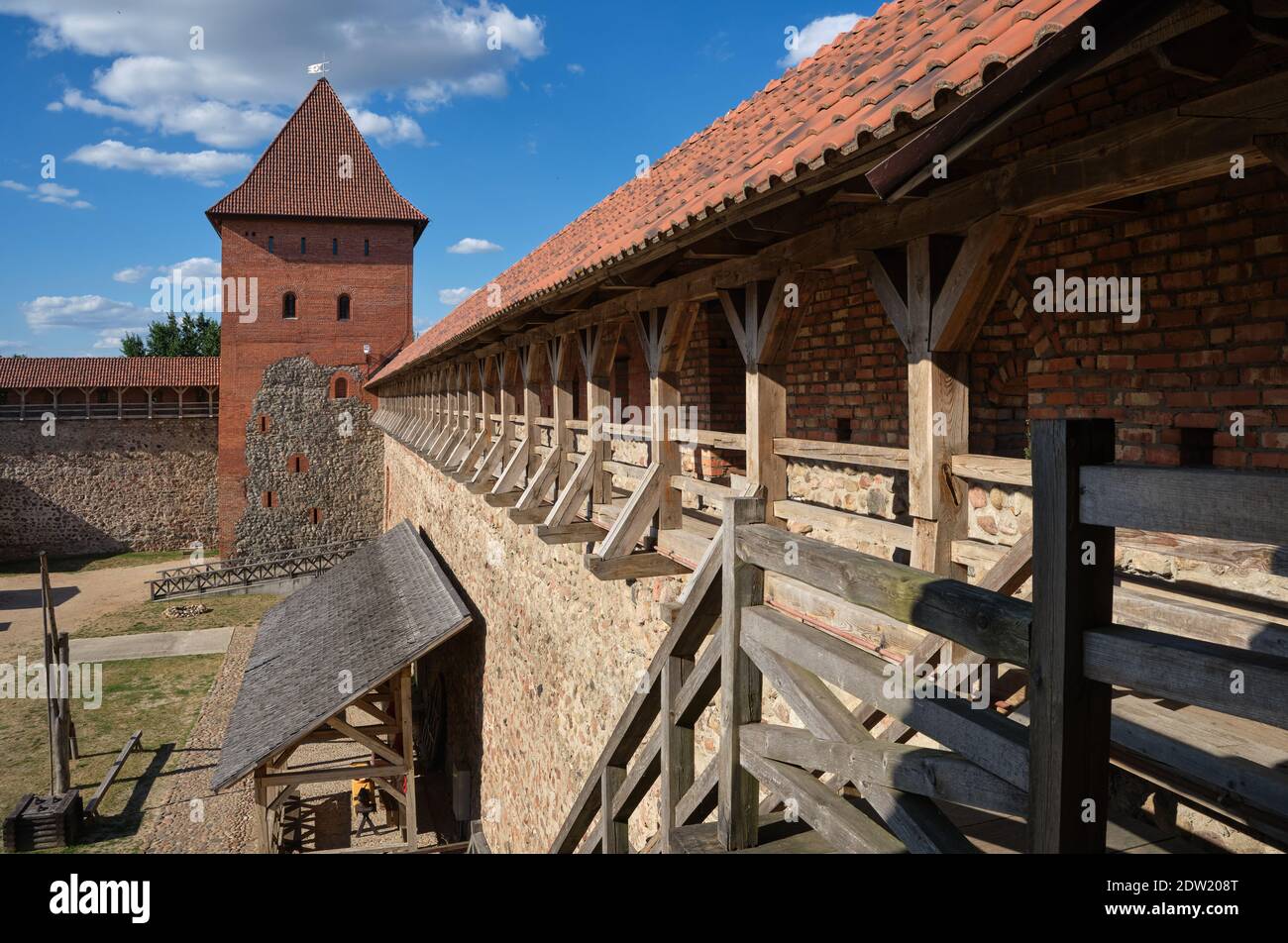 Belorussische Touristenattraktion - alte retro Lida Burg, Grodno Region, Weißrussland. Stockfoto