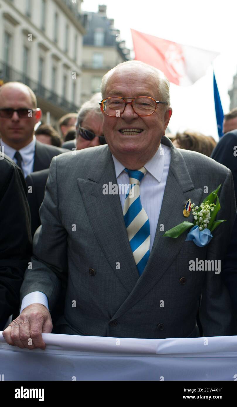 Marine Le Pen Jean Marie Le Pen Wahrend Der Jahrlichen Feier Der Jeanne D Arc Des Front National Am 1 Mai 2014 In Paris Frankreich Foto Von Thierry Orban Abacapress Com Stockfotografie Alamy
