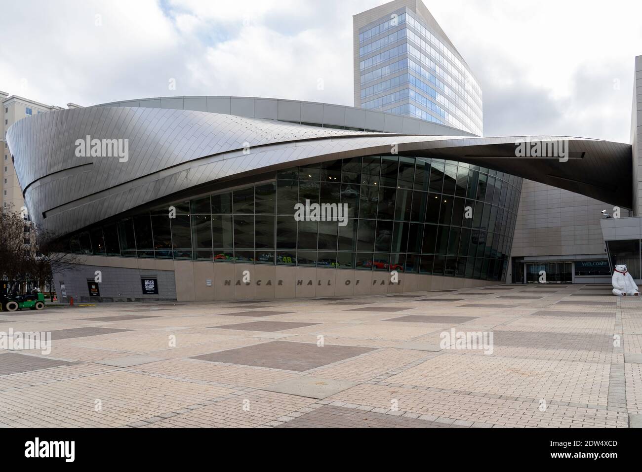Außenansicht der NASCAR Hall of Fame in Charlotte, North Carolina, USA. Stockfoto