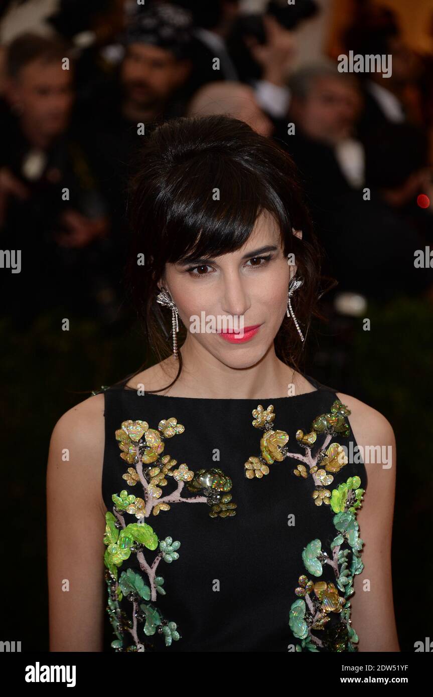 Caroline Sieber nimmt an der 2014 Metropolitan Museum of Art's Costume Institute Benefit Gala Teil, die die Eröffnung der Ausstellung "Charles James: Beyond Fashion" und des neuen Anna Wintour Costume Center, in New York City, NY, USA, am 5. Mai 2014 feiert. Foto von Briquet-Douliery/ABACAPRESS.COM Stockfoto