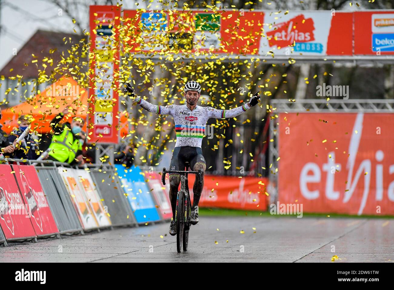 ESSEN, BELGIEN - 22. DEZEMBER: Mathieu van der Poel beim Ethian Cross am 22. dezember 2020 in Essen, Belgien (Foto: Jos Kafoe/Orange Pictures) Stockfoto