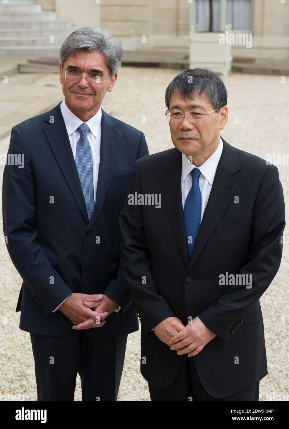 Vorsitzender des Vorstands und CEO des deutschen multinationalen Konzerns Siemens Joe Kaeser, Mitsubishi CEO Shunichi Miyanaga, treffen sich am 17. Juni 2014 mit dem französischen Präsidenten Francois Hollande im Elysee Palace in Paris. Foto Thierry Orban/Abacapress.com Stockfoto