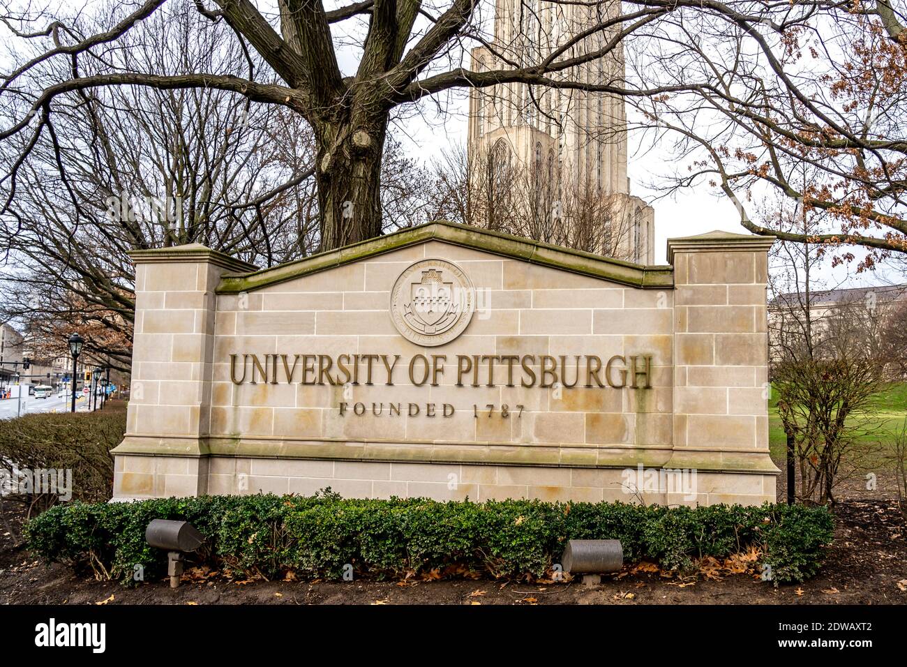 Unterschrift der University of Pittsburgh (Pitt) in Pittsburgh, Pennsylvania, USA Stockfoto