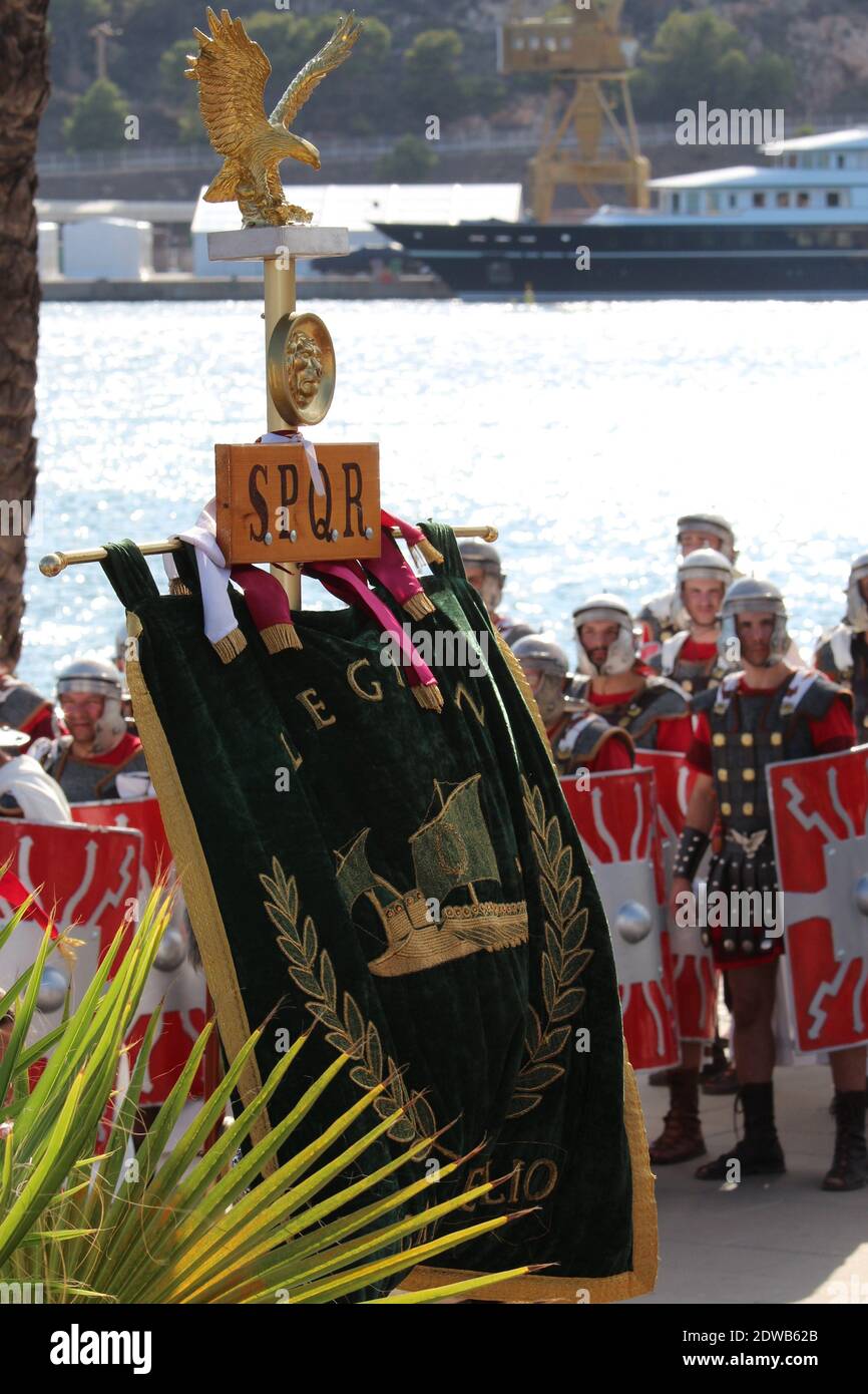 Ein jährliches Fest in Cartagena, Spanien ist die Cartagener und Römer. Ein aquila, oder Adler, war ein Symbol des alten Rom, vor allem für seine Legionen. Stockfoto
