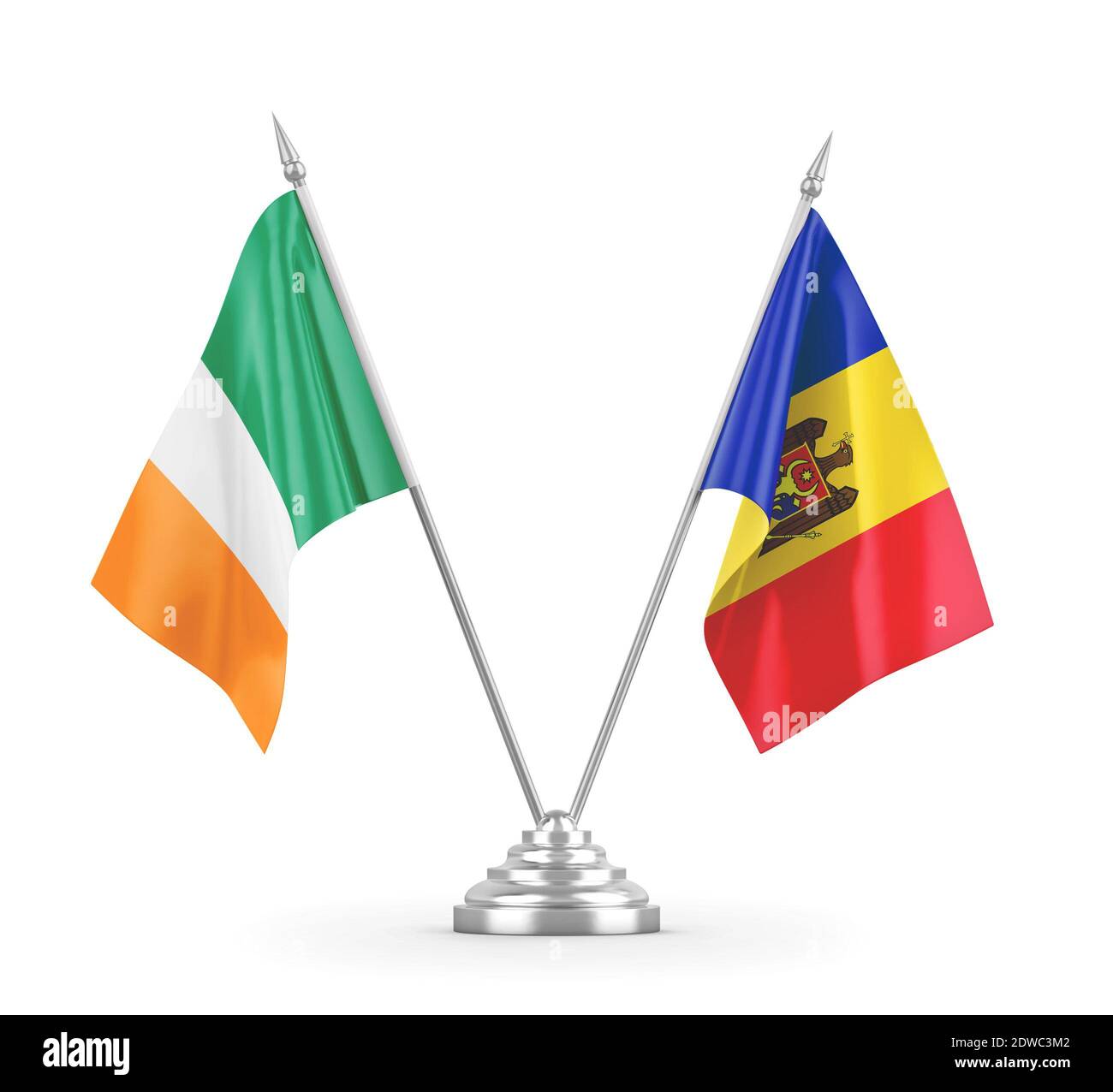 Moldawien und Irland Tischflags isoliert auf weißem 3D-Rendering Stockfoto