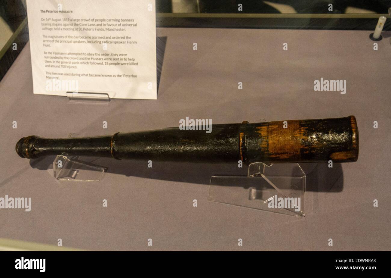 Ein Holzstab, der von der Polizei während des Peterloo-Massakers am 16. August 1819 im National Justice Museum, Nottingham, Notts, Großbritannien, verwendet wurde. Stockfoto
