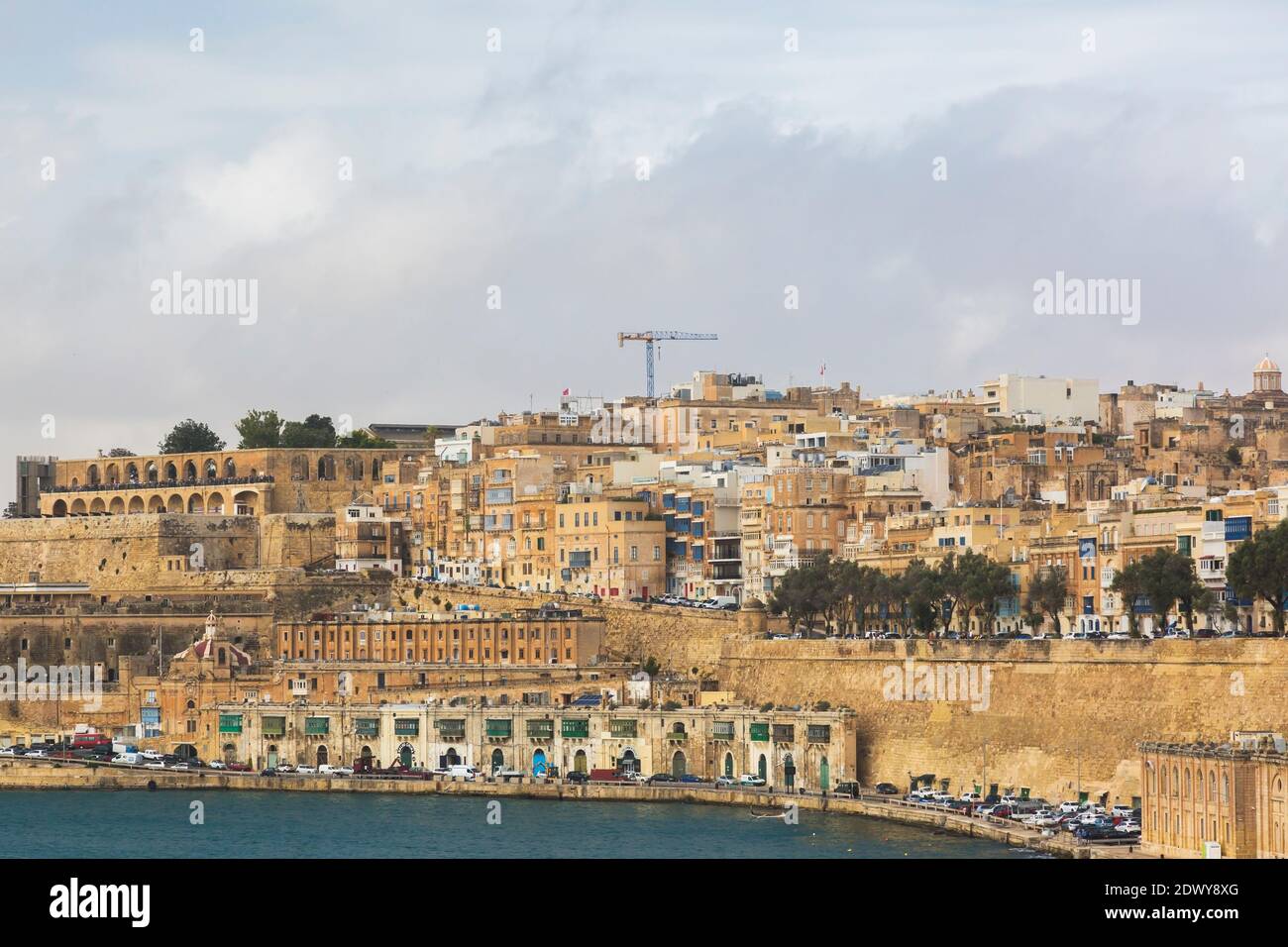 Valletta City Skyline mit alten Befestigungsmauern, Malta Stockfoto