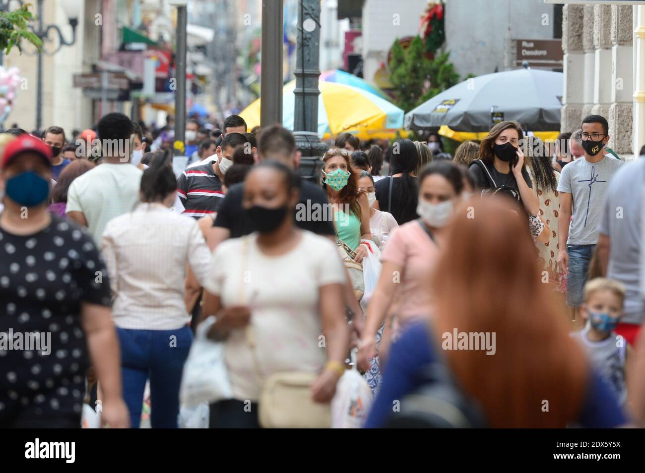 Florianópolis (SC), 23/12/2020 - Movimentação / Coronavírus - Pela primeira vez desde o início da pandemia o estado de Santa Catarina tem todas as sua Stockfoto